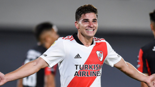 Il Milan ha scelto Julian Alvarez per l'attacco