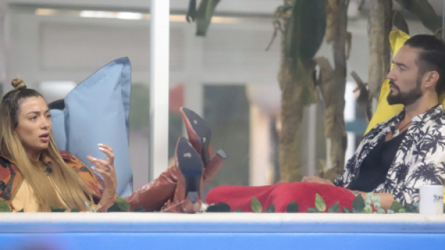 GFVip, Alex Belli su Soleil: &lsquo;Mi ero inculcato di starle lontano, ma non ce la faccio&rsquo;.