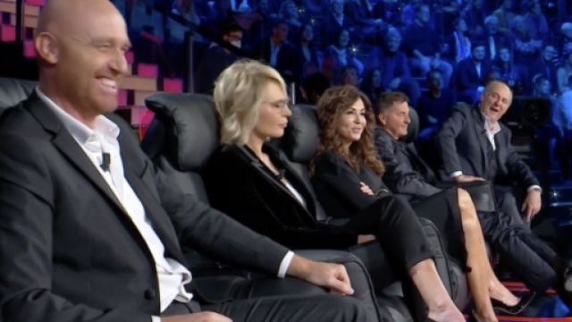 Cambio programmazione Mediaset 2021