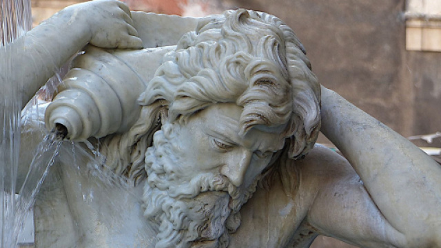 Oroscopo e classifica di mercoled&igrave; 10 novembre: lavoro top per l'Acquario.