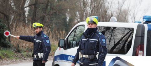 Cosa cambia nel nuovo codice della strada: dalle multe più salate, alle regole per le moto