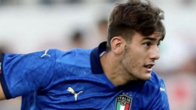 Lorenzo Lucca, punta della nazionale under 21 italiana.
