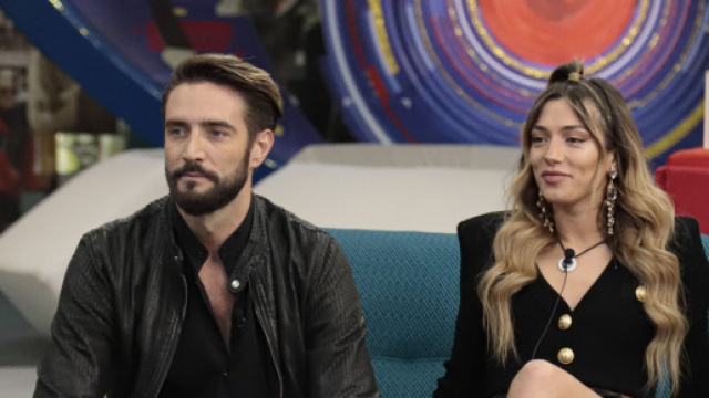 Grande Fratello Vip: Alex Belli avrebbe fatto l'amore con Soleil Sorge.