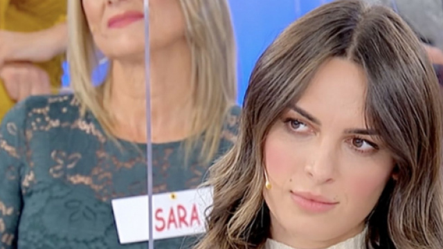 Uomini e donne, Maria dura con Ciprian e mette in guardia Andrea Nicole ma lei lo sceglie.