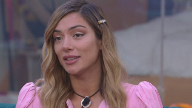 GF Vip, Davide sbotta contro Soleil Sorge