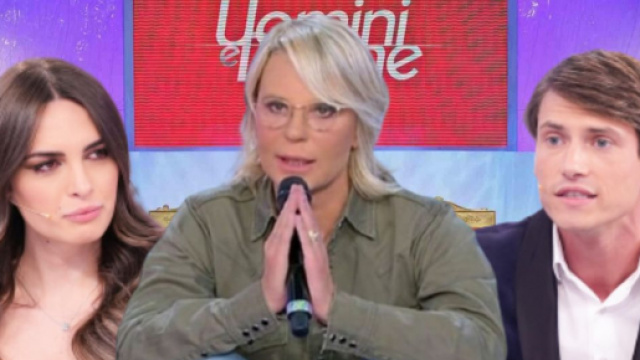 U&D, Maria de Filippi sulla neo coppia Nicole-Ciprian: 'Tu ci sei cascata, non credo a questa storia'.