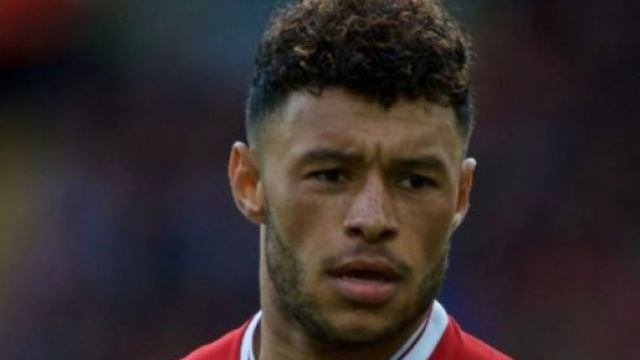Alex Oxlade Chamberlain, centrocampista inglese.