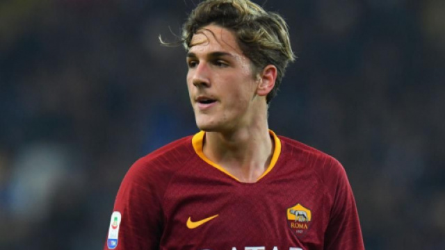 Nicol&ograve; Zaniolo, centrocampista della Roma.