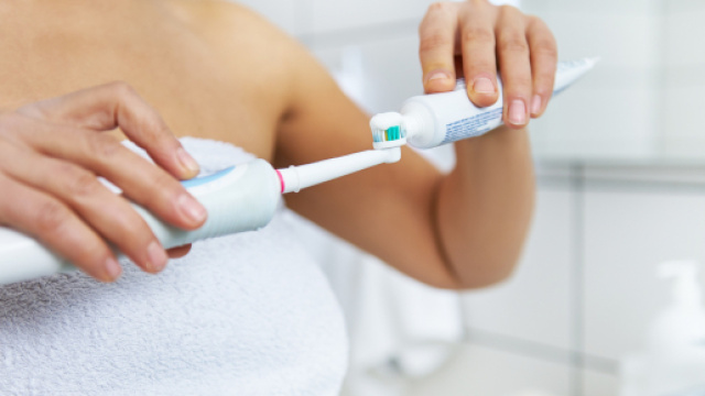 Quali sono i principali tipi di spazzolini elettrici in commercio.