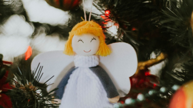 L'oroscopo del giorno 8 dicembre: Scorpione vola in amore, Capricorno in crisi (2^ parte).