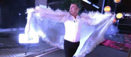 Jorge Javier us&oacute; la capa en el homenaje a la Jurado (Captura de pantalla de Telecinco)