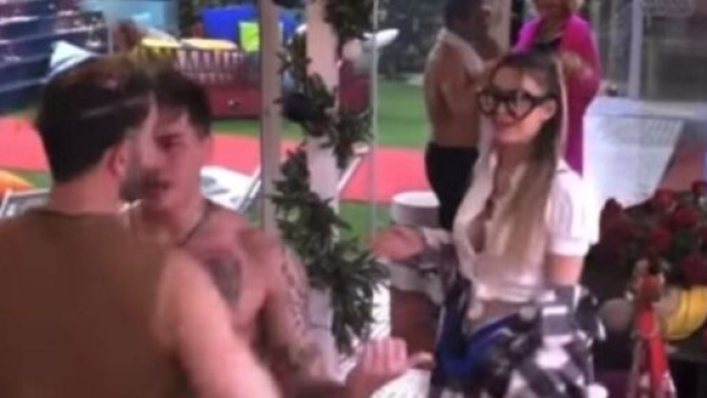 GF Vip, Sophie 'rifiutata' da Alessandro.