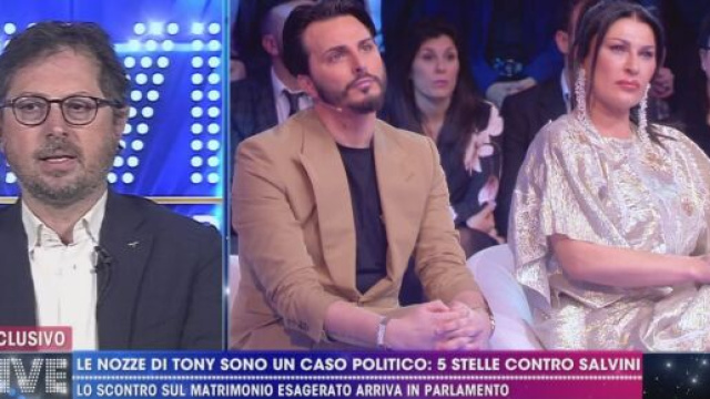 Sequestro preventivo di beni a Tony Colombo e moglie. Il consigliere regionale Borrelli ebbe un duro scontro con i due a Live non &egrave; la D'Urso.