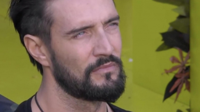 GFVip, una ex &lsquo;smaschera&rsquo; Alex Belli: &lsquo;Salvava i numero delle ragazze con i nomi da uomo&rsquo;.