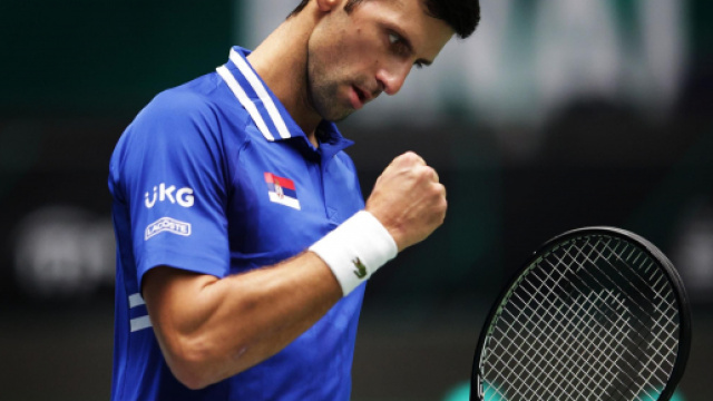 Il giudice Anthony Kelly ha deciso che Novak Djokovic pu&ograve; restare in Australia e giocare gli Australian Open.