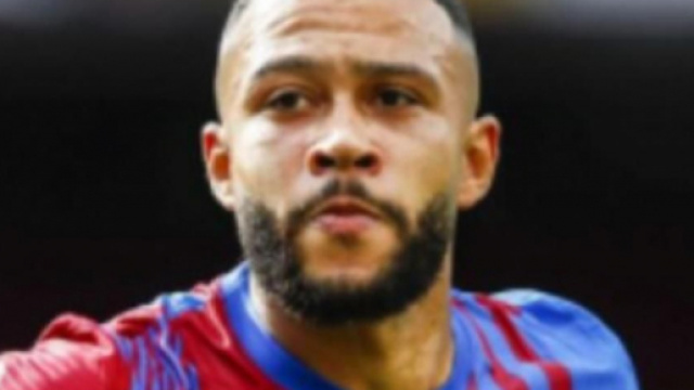 In foto Memphis Depay, giocatore del Barcellona.