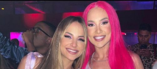 Gabi Martins posa ao lado de Virg&iacute;nia Fonseca (Reprodu&ccedil;&atilde;o/Instagram/@gabimartins)