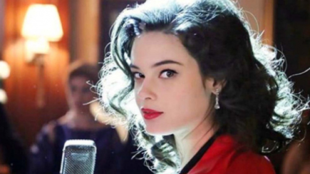 Il Paradiso delle Signore, trame 3 gennaio: Tina decide di operarsi alle corde vocali.