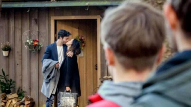 Tempesta d'amore, trame tedesche: notte di passione per Vanessa e Georg.