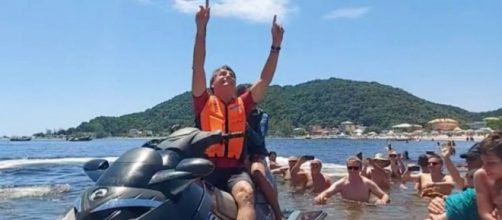 Bolsonaro est&aacute; de f&eacute;rias em Santa Catarina (Arquivo Blasting News)