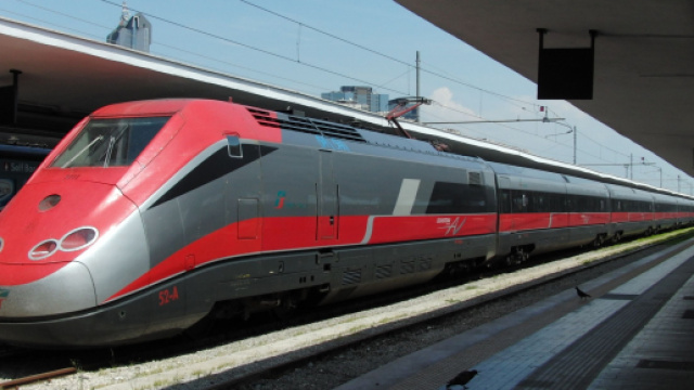 Lavoro per diplomati e laureati: Ferrovie cerca autisti, progettisti e controller
