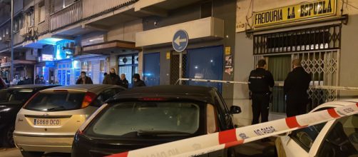 Los cuerpos fueron hallados en el interior del bar (Telemadrid)