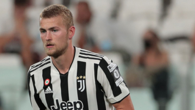 Barcellona, piacerebbe De Ligt.