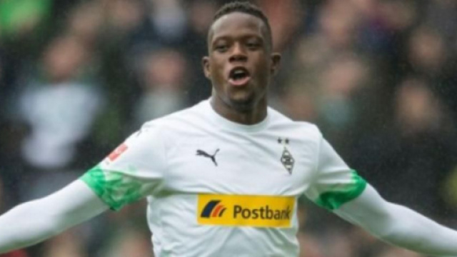 Denis Zakaria, centrocampista svizzero.