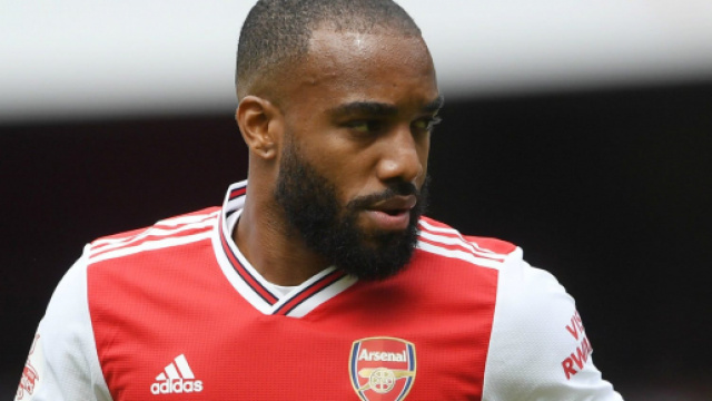 Juventus, possibile sondaggio per Lacazette