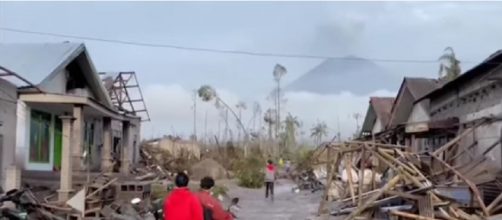 Semeru volcano erupts, killing 13 and injuring dozens (Image source: CNA/YouTube)