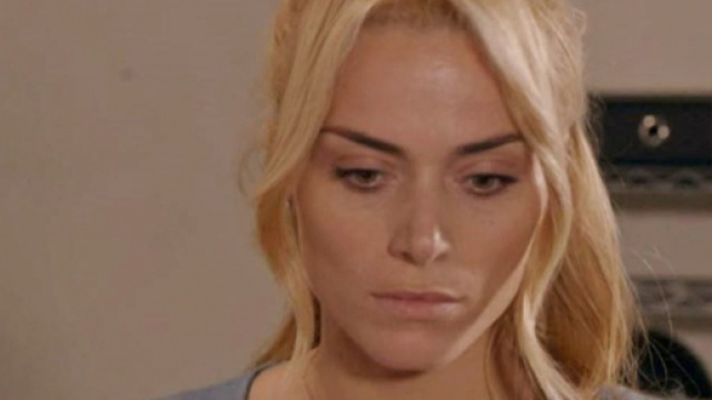 Un Posto al sole: Clara potrebbe lasciare Patrizio dopo il confronto con Ornella.