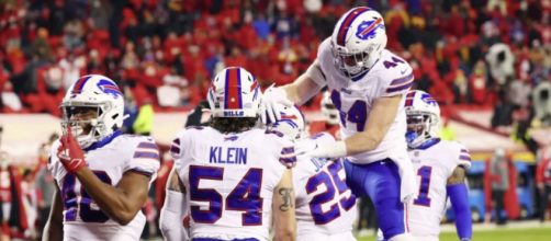 Taiwan Jones fumble recovery Buffalo Bills vs Kansas City Chiefs (Image source: Bill Wippert/buffalobills.com)