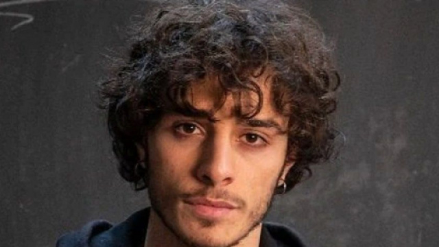Chi &egrave; Damiano Gavino, Manuel in Un Professore: ama recitare ma &egrave; sfortunato in amore.