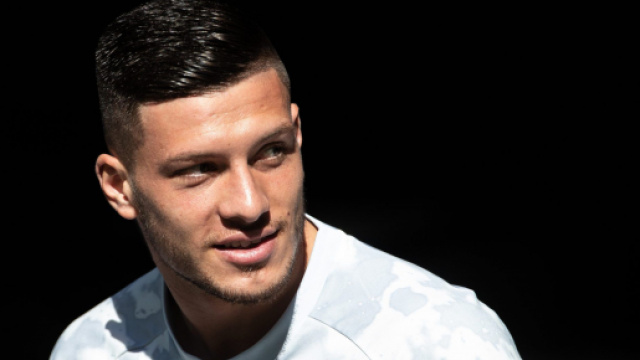 Mercato Milan, possibile interesse per l'attaccante Jovic.