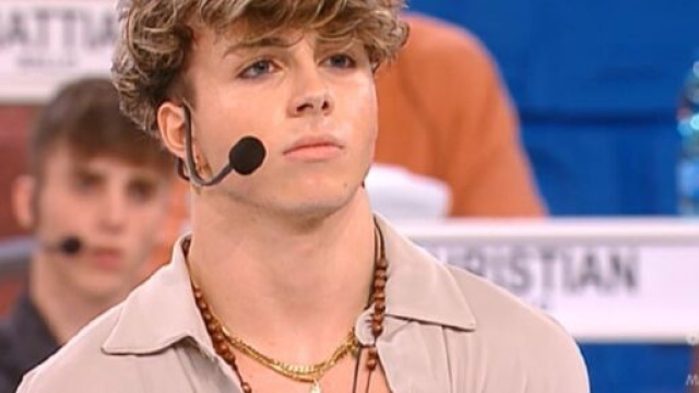 Amici21, registrazione 8/12: Mattia vince la sfida, Christian sta male e non va in studio.