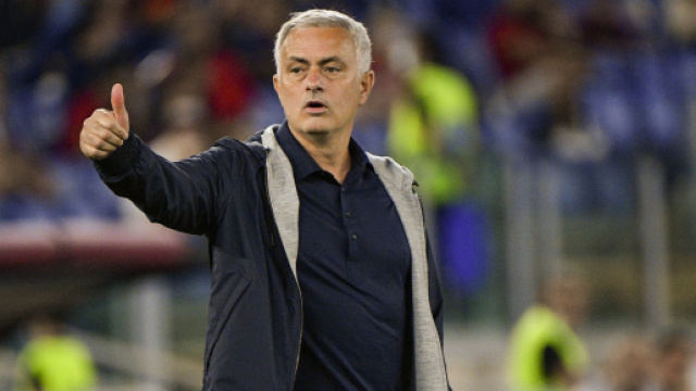 CSKA Sofia-Roma: Mourinho potrebbe lanciare Bove e Zalewski dall'inizio.