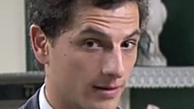 Una Vita, anticipazioni dal 20 al 26 dicembre: Antonito riceve una lettera misteriosa.