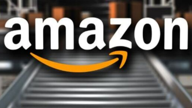 Amazon assume per i centri smistamento magazzinieri anche senza diploma.