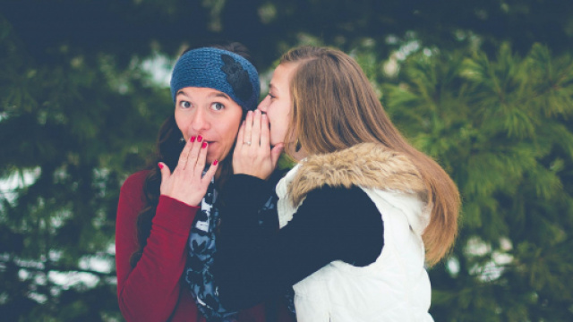 L'oroscopo di domani 15 febbraio: per l'Ariete relax in amore, Cancro gi&ugrave; (1^ met&agrave;).