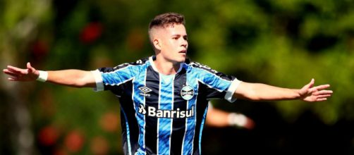 Menino de ouro, Pedro Lucas &eacute; uma das grandes promessas da base do Gr&ecirc;mio. (Arquivo Blasting News)