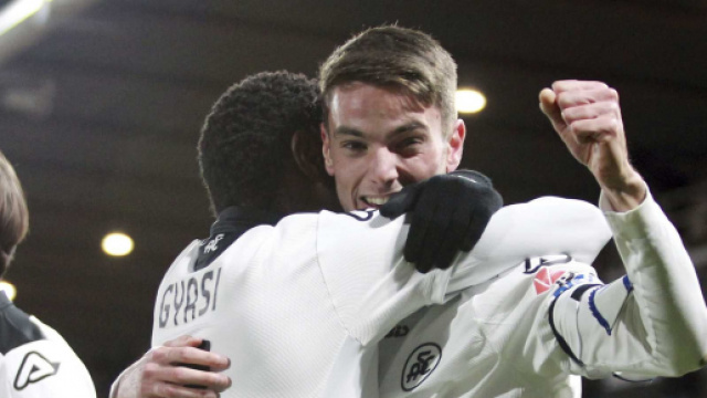 Lo Spezia supera il Milan 2-0 e d&agrave; il benvenuto al nuovo proprietario Robert Platek.