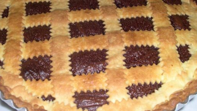 Crostata alla nutella, un dolce davvero irresistibile.