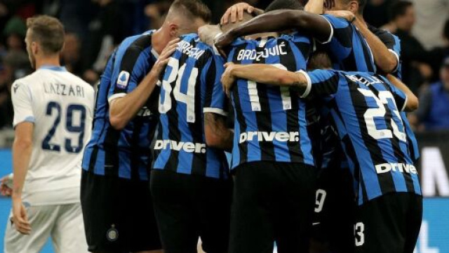 Antonio Conte con alcuni punti di domanda per Inter-Lazio, mentre Inzaghi sceglie la continuit&agrave;.