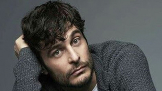 Lino Guanciale &egrave; nato ad Avezzano in Abruzzo, ma abita a Roma.