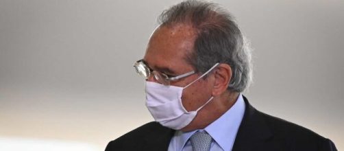 Plano de Guedes &eacute; aprovar aux&iacute;lio emergencial em 3 semanas. (Arquivo Blasting News)
