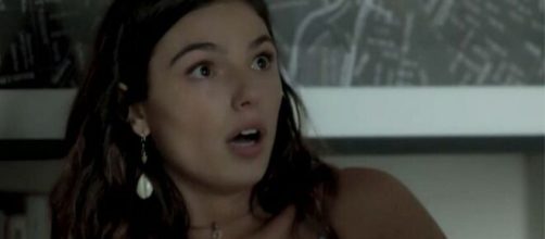 Ritinha mente para Ruy em "A For&ccedil;a do Querer". (Reprodu&ccedil;&atilde;o/TV Globo)