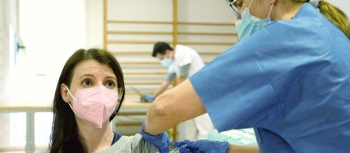 Espa&ntilde;a espera vacunar a 25 millones de ciudadanos en los pr&oacute;ximos meses.