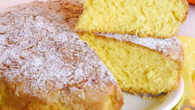 Torta all'arancia, sempre molto morbida e profumata.