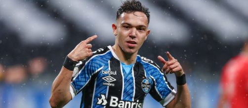 Gr&ecirc;mio e Porto acertam valor e Pep&ecirc; &eacute; confirmado. (Arquivo Blasting News)