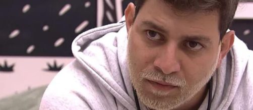 Caio quase deixou o 'BBB21'. (Reprodu&ccedil;&atilde;o/TV Globo)